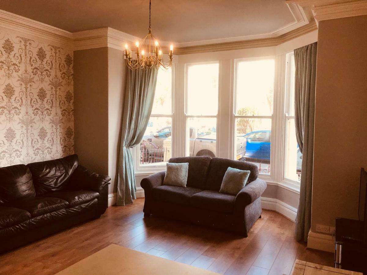 7 Llewelyn Avenue Διαμέρισμα Λαντούντνο Εξωτερικό φωτογραφία